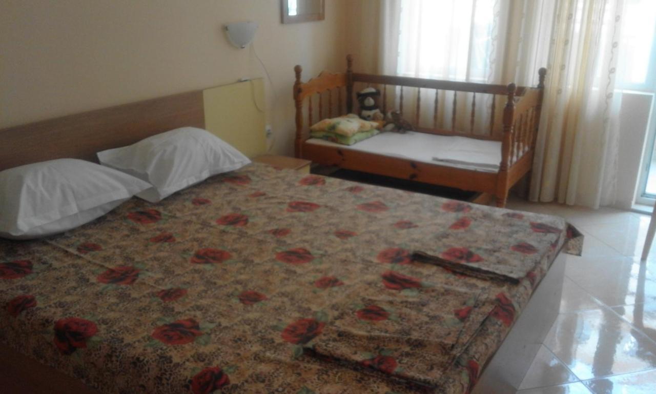 Apartments Sea Sounds Pomorie Eksteriør billede