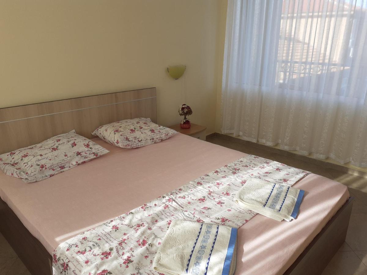 Apartments Sea Sounds Pomorie Eksteriør billede